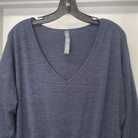 VUORI Lux Long Sleeve V-Neck Jogger Jumpsuit Midnight Heather Blue READ - Picture 4 of 10